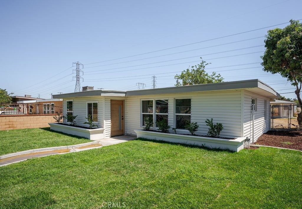Property Photo:  18605 13th Street  CA 92316 