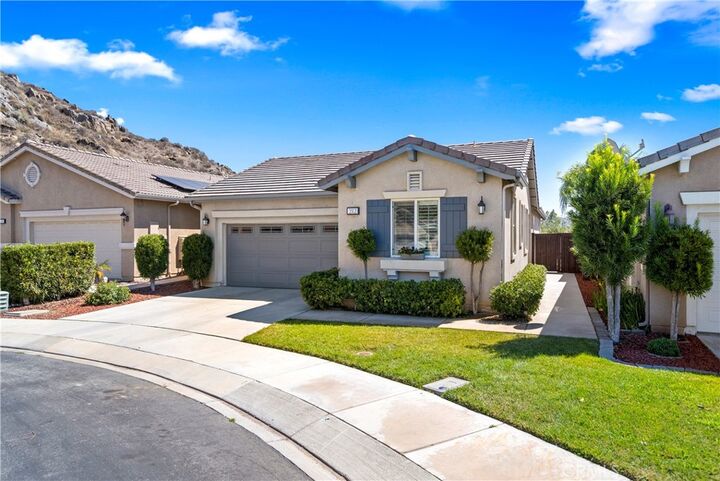 Property Photo:  212 Hoch Way  CA 92545 