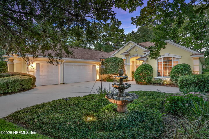 Property Photo: 573 Golden Links Drive FL 32073