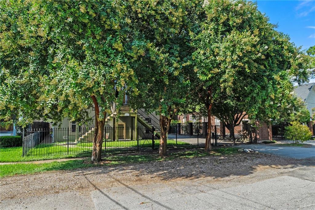 Property Photo: 338 Hay Place LA 70124