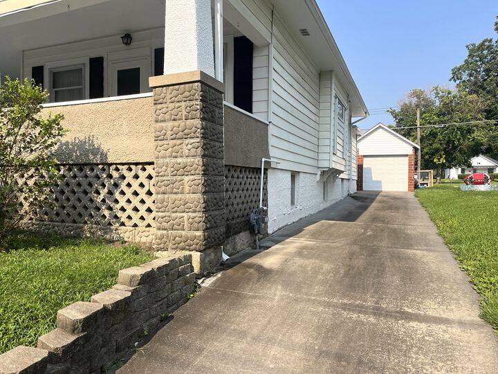 Property Photo: 904 Vine St MO 64601