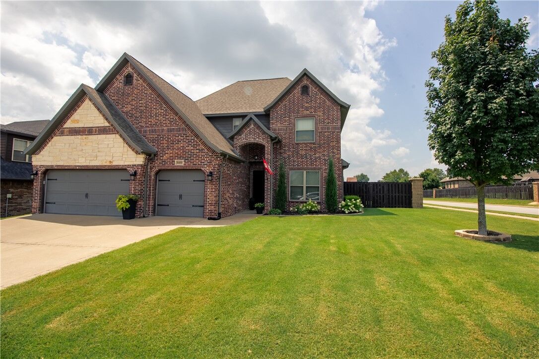 Property Photo: 6400 S 46th Boulevard AR 72758