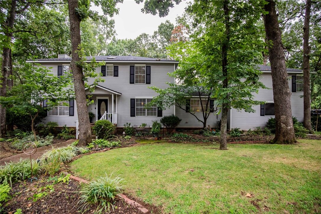 Property Photo: 2240 N Big Oaks Drive AR 72703