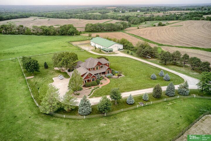 7720 S 225th Street  Gretna NE 68028 photo