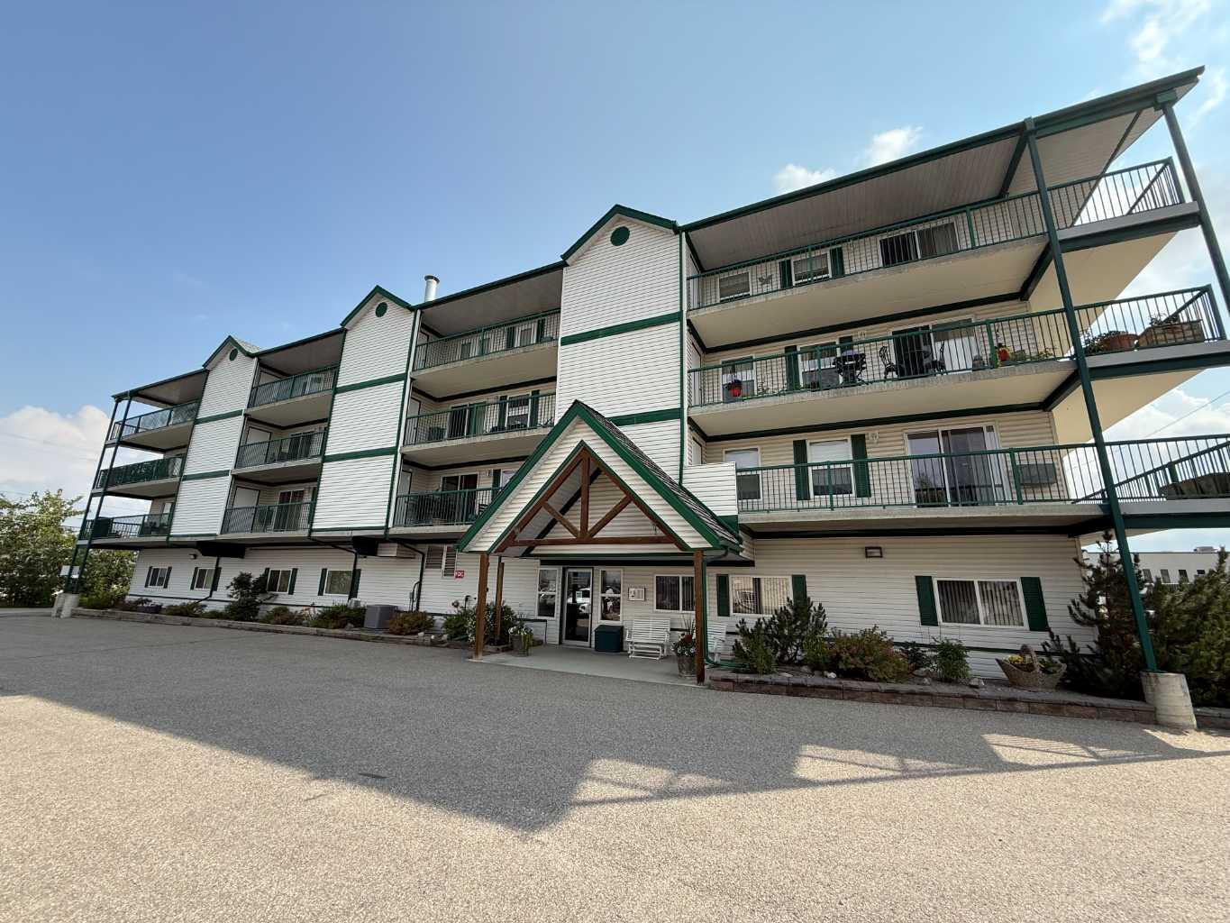 228 Pembina Avenue 204  Hinton AB T7V 0A5 photo