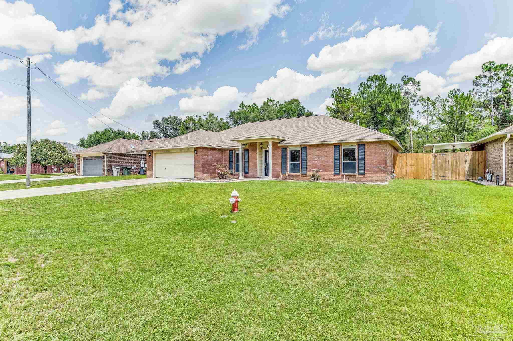 Property Photo: 1068 Joaquin Rd FL 32506