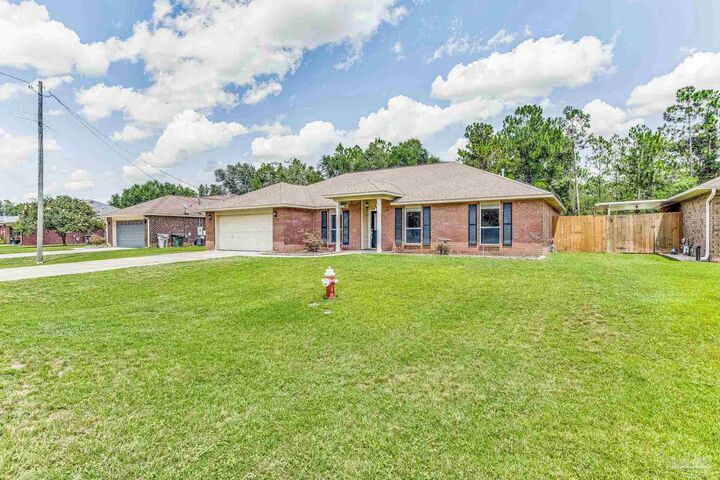 Property Photo: 1068 Joaquin Rd FL 32506