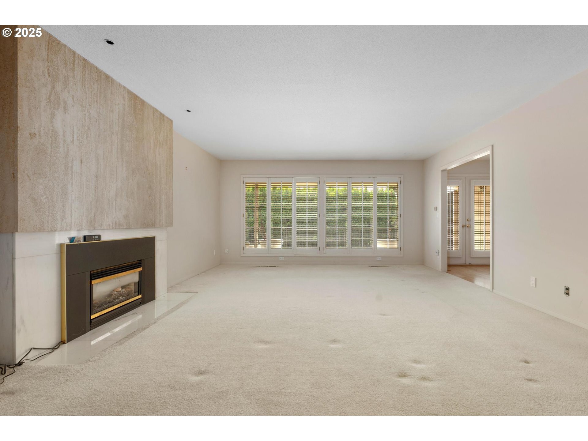 Property Photo: 7712 SW Green Valley Ter OR 97225