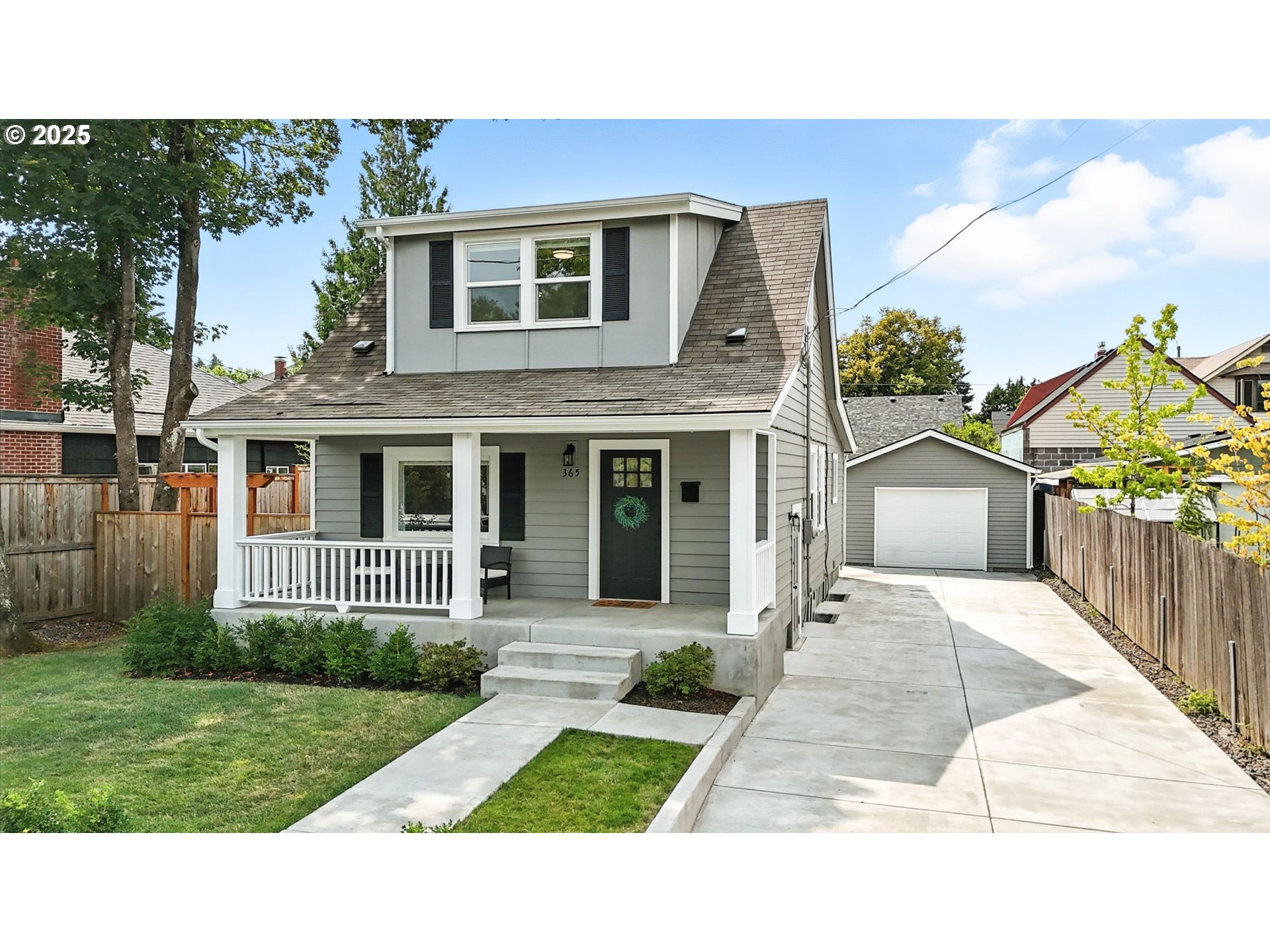 Property Photo: 365 NE 72nd Ave NE OR 97213