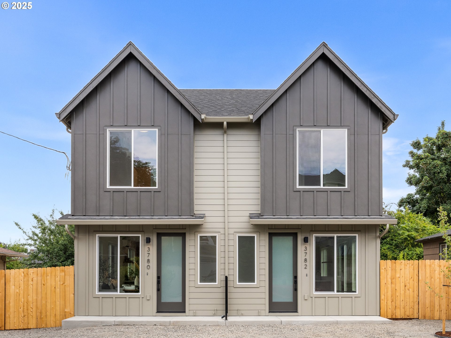 Property Photo: 3780 SE 49th Ave OR 97206