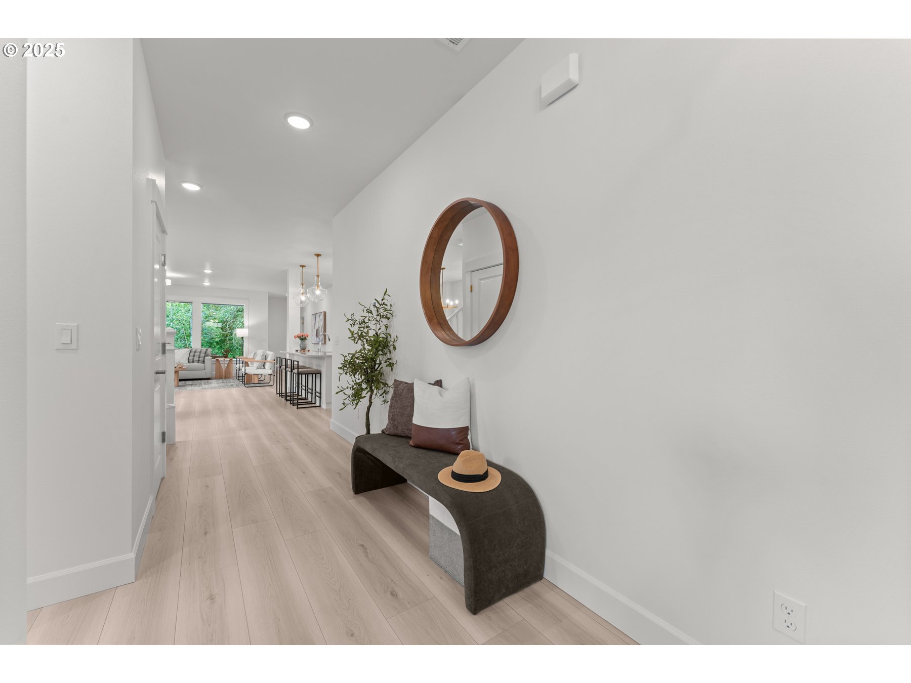 Property Photo: 16461 SW Cambridge Ln OR 97224