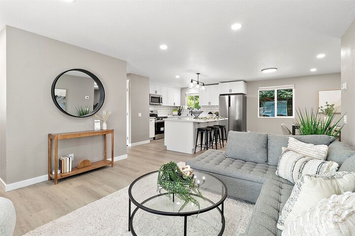 Property Photo:  19665  122nd Place SE  WA 98031 