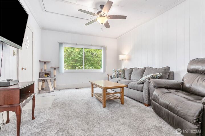 Property Photo: 2318 Dean Avenue WA 98225