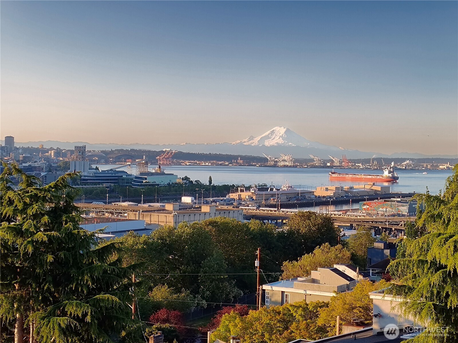 2200  Thorndyke Avenue W 404  Seattle WA 98199 photo