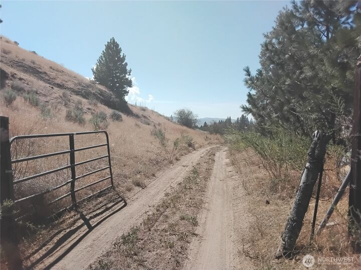 42  Corral Way-Orr  Oroville WA 98844 photo