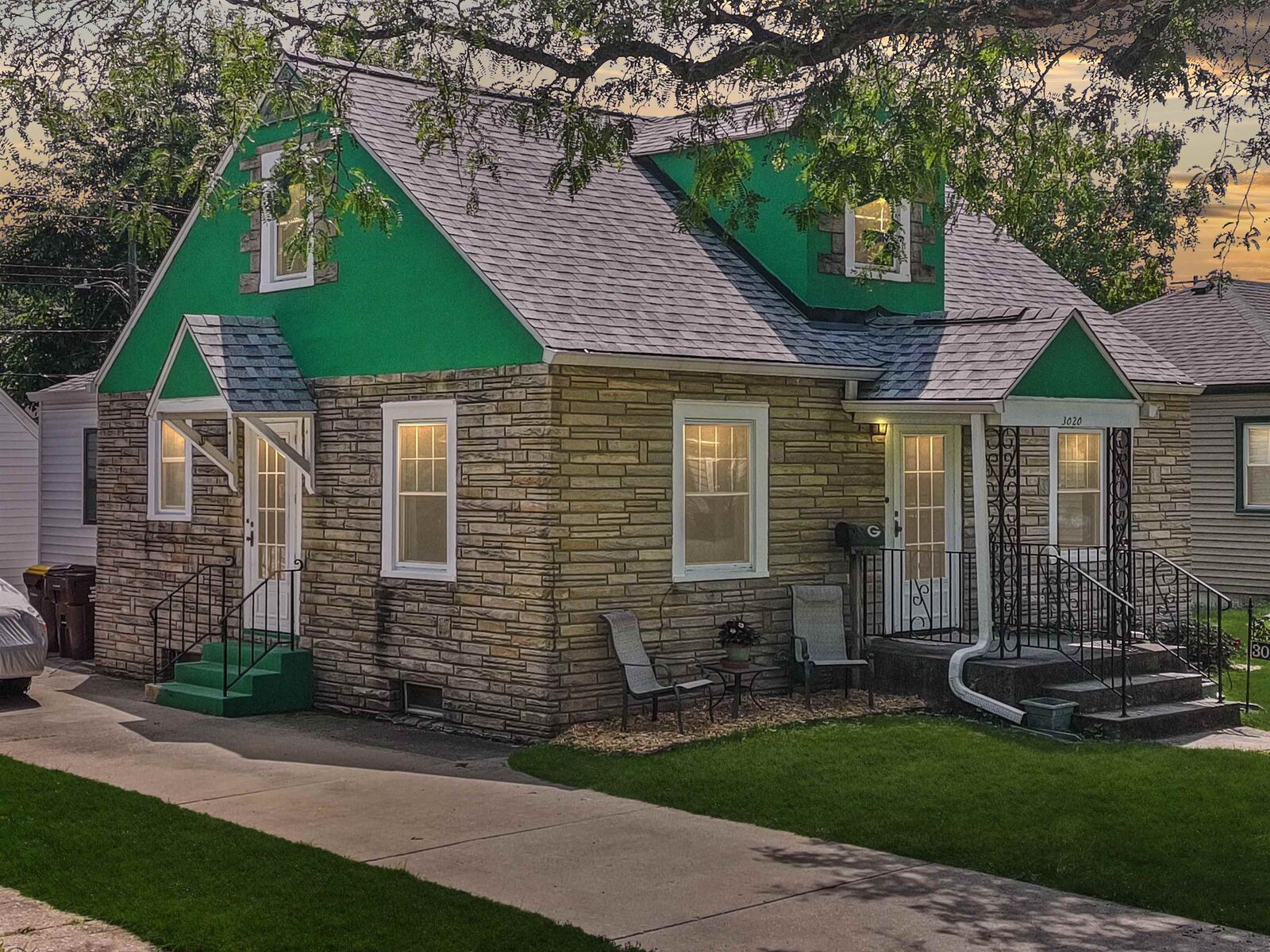 Property Photo:  3020 Gladstone Avenue  IL 61101 