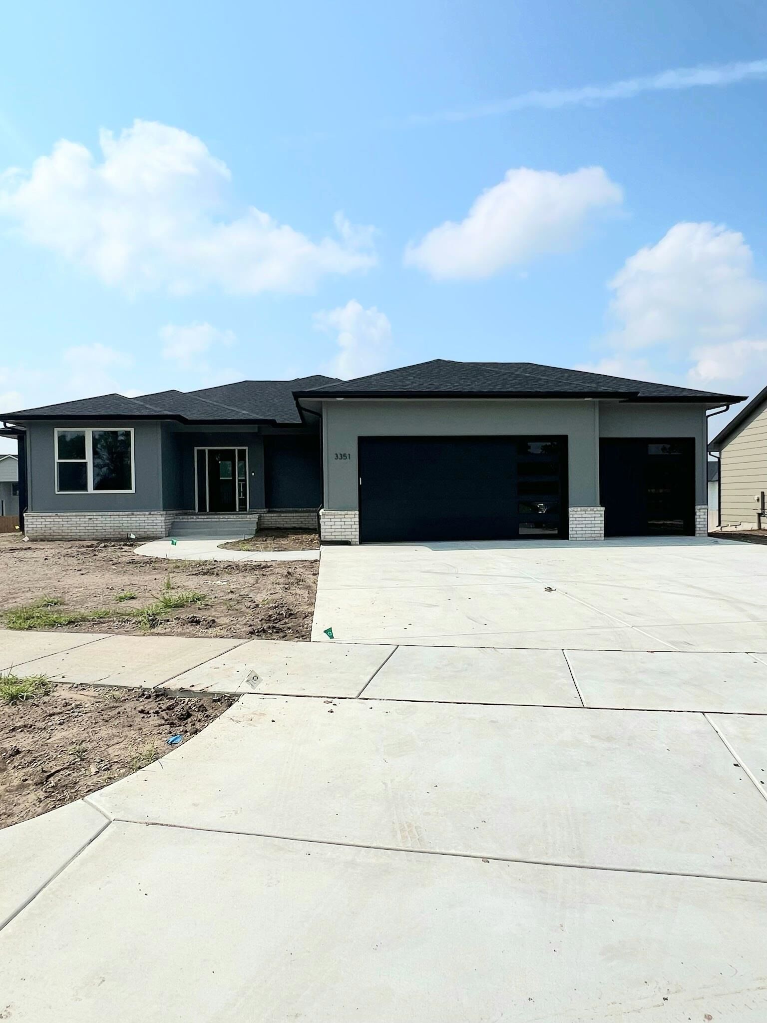 Property Photo: 3351 S Linden Ct KS 67210