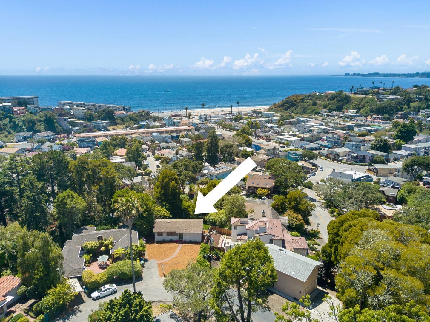 Property Photo: 206 Bayview Court CA 95003