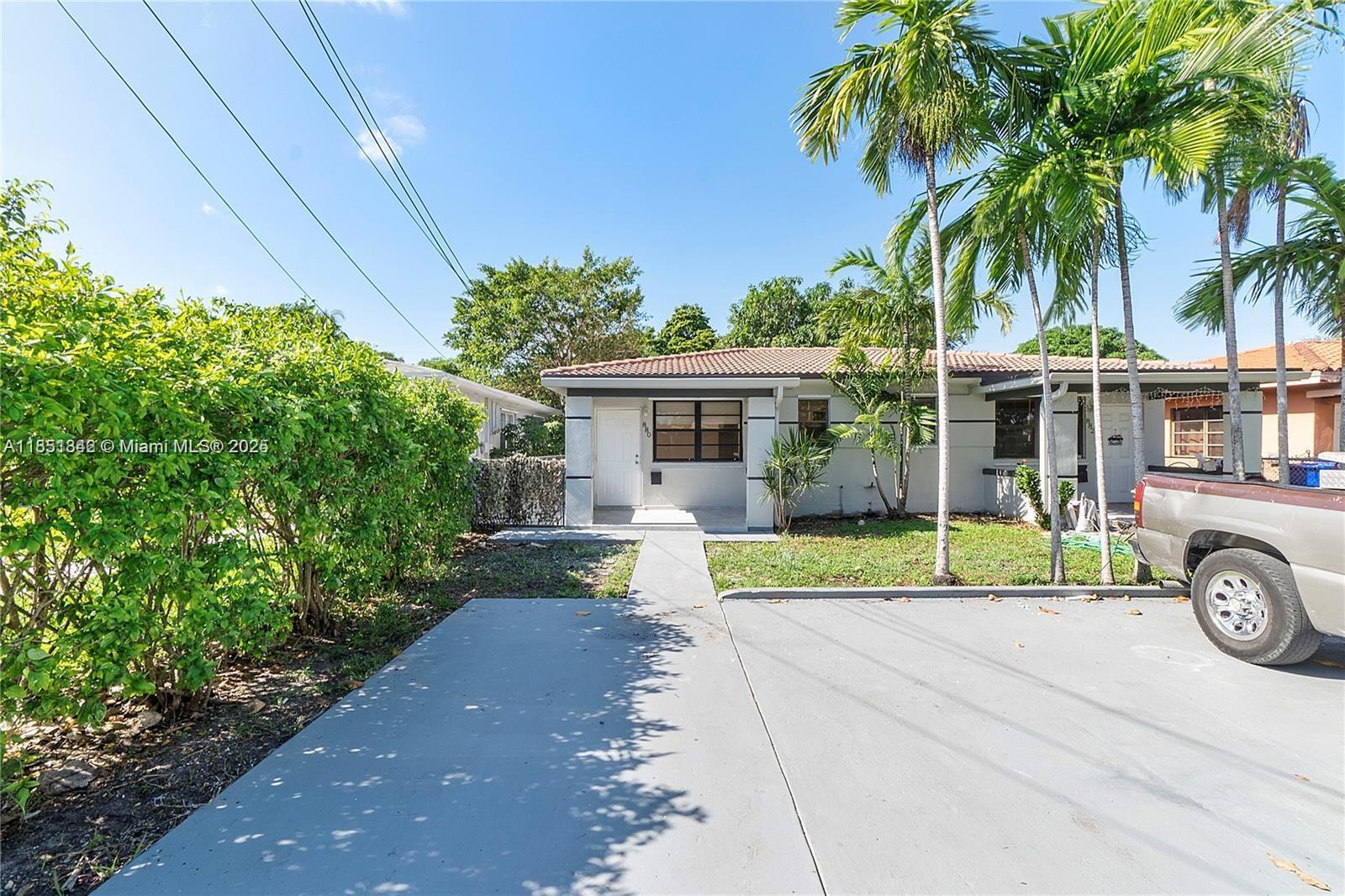 880 NW 31st Ave 882  Miami FL 33125 photo