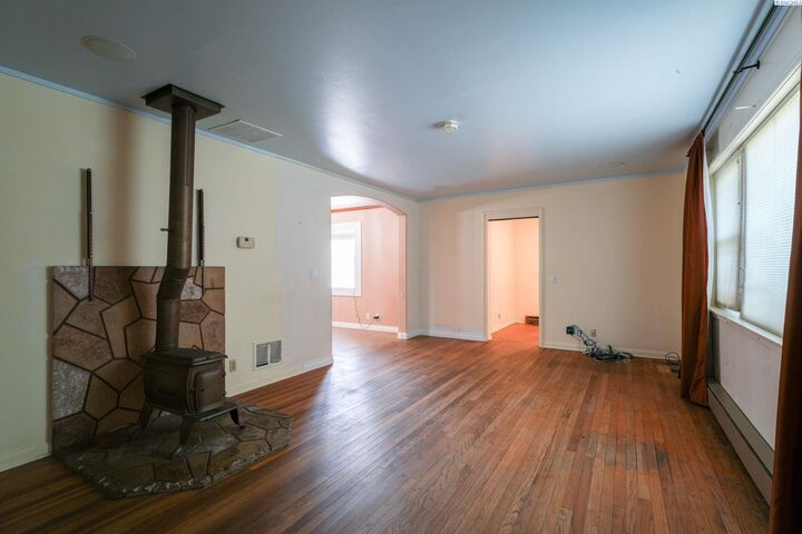 Property Photo: 1609 Judson Avenue WA 99354