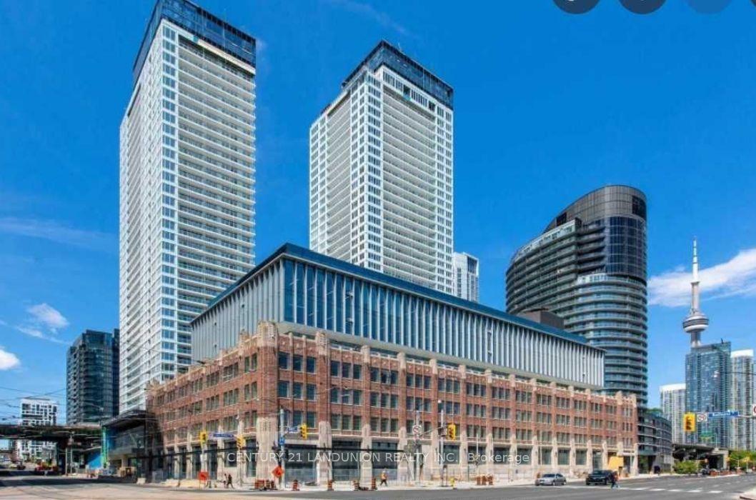 Property Photo:  19 Bathurst Street 902  ON M5V 0N2 