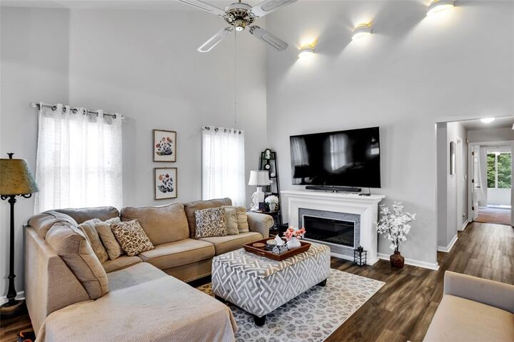 Property Photo:  21 Unity Sq  PA 15601 