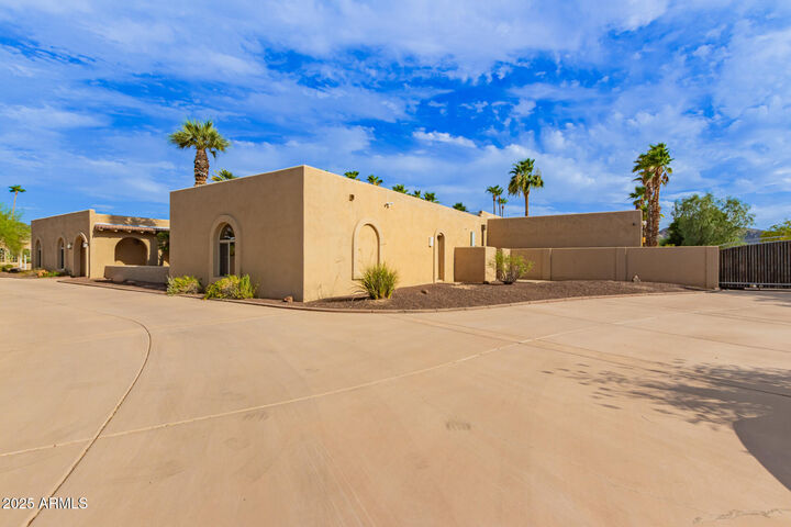 Property Photo:  6023 E Turquoise Avenue  AZ 85253 