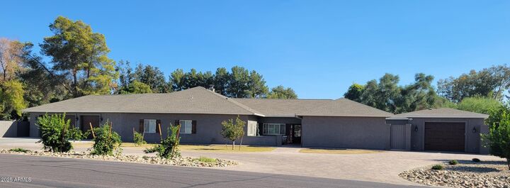 Property Photo:  601 N Bullmoose Drive  AZ 85224 