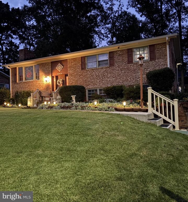 Property Photo:  6809 Glenwood Court  MD 20769 