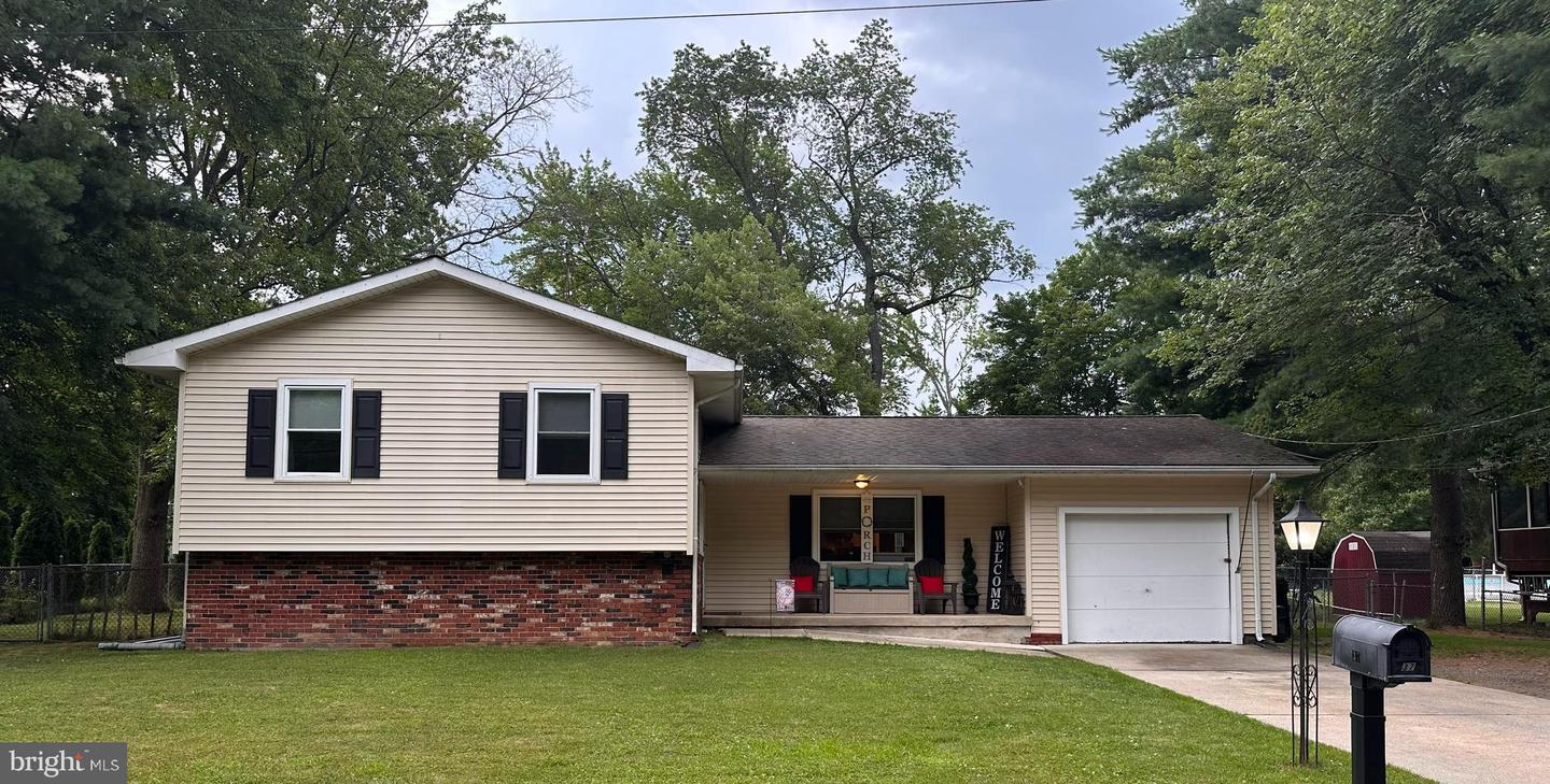 Property Photo: 37 Fairlawn NJ 08619