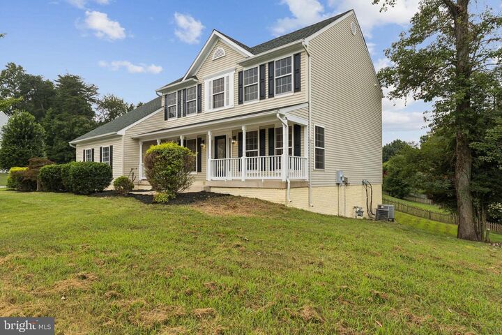 Property Photo: 4101 Mossy Bank Lane VA 22408