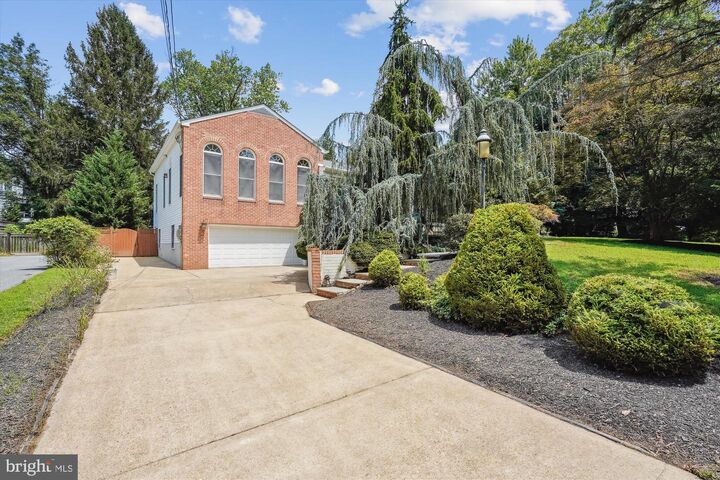 13601 Valley Drive  Rockville MD 20850 photo