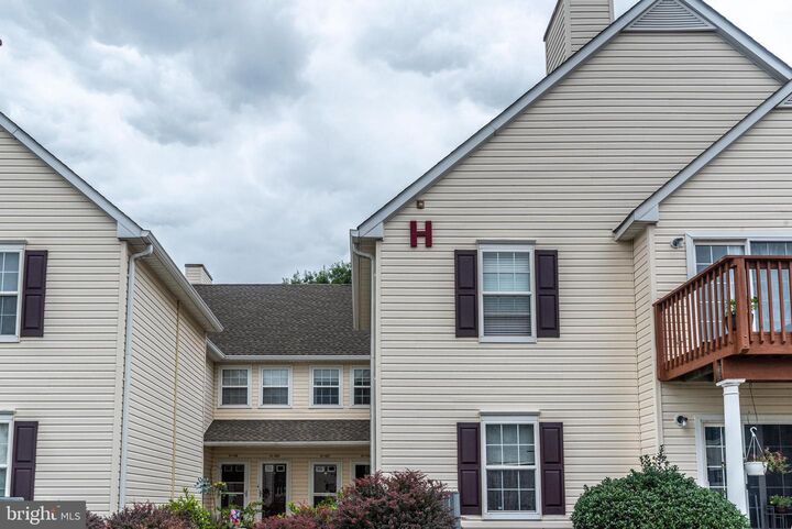 Property Photo: 127 Horseshoe Drive PA 18951