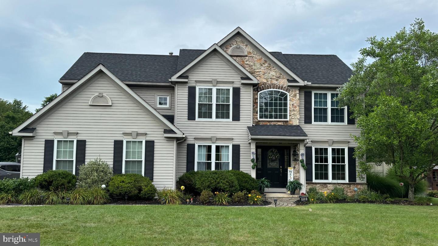 Property Photo: 113 Sandy Way PA 19320