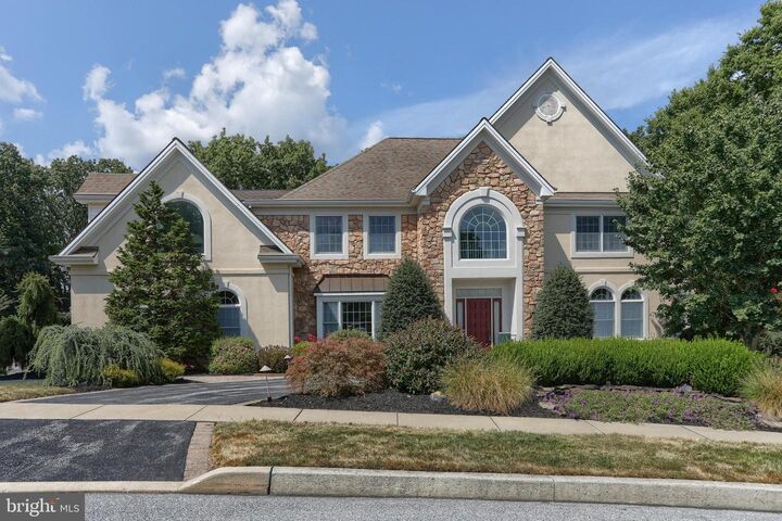 1002 Peggy Drive  Hummelstown PA 17036 photo