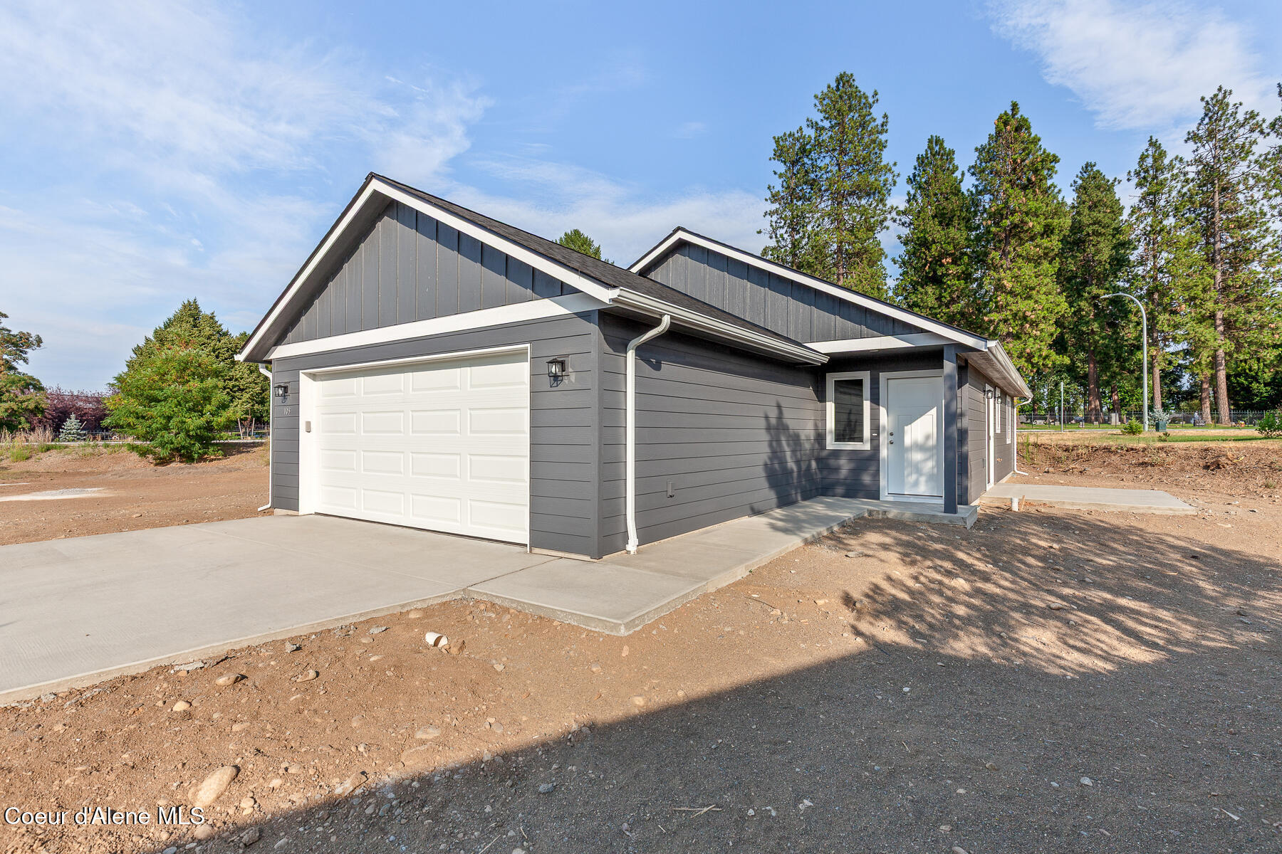 Property Photo:  103 W Narcissus Ct  ID 83854 