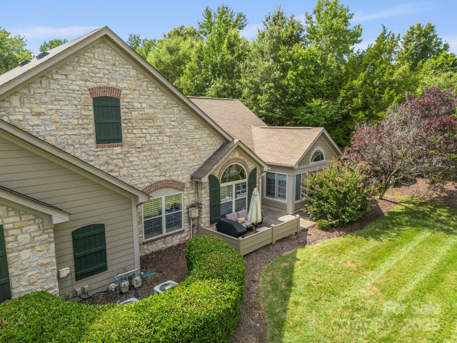 Property Photo: 2459 Coltsview Lane NC 28105