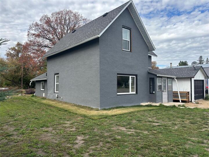 Property Photo: 115 Queen Street North MB R0K 1R0