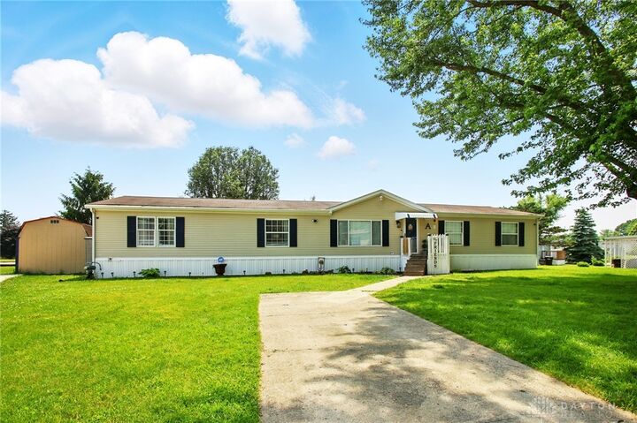 Property Photo: 4100 Troy Road 12 OH 45502