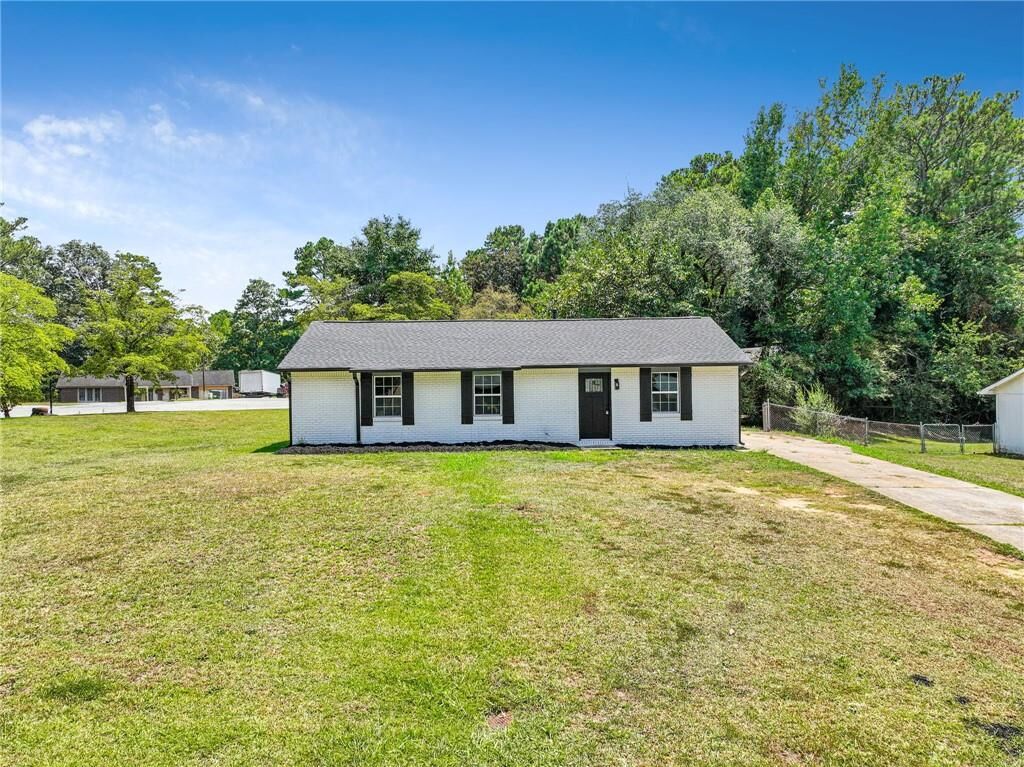 Property Photo: 169 Sedgefield GA 30236