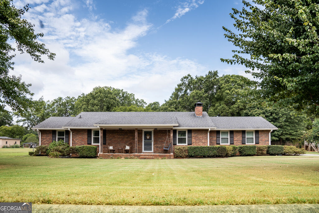 Property Photo: 24 Skyview Circle GA 30120