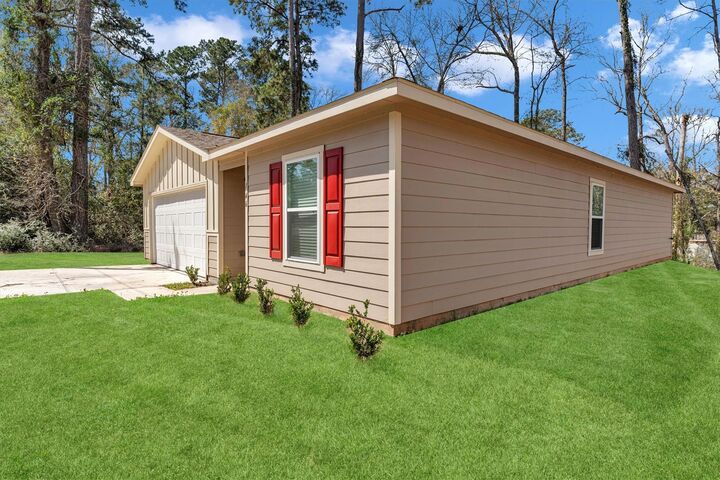 Property Photo:  146 Oak Circle  TX 77351 