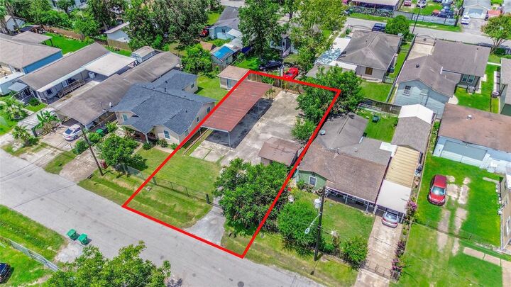 Property Photo:  7219 Gainesville Street  TX 77020 