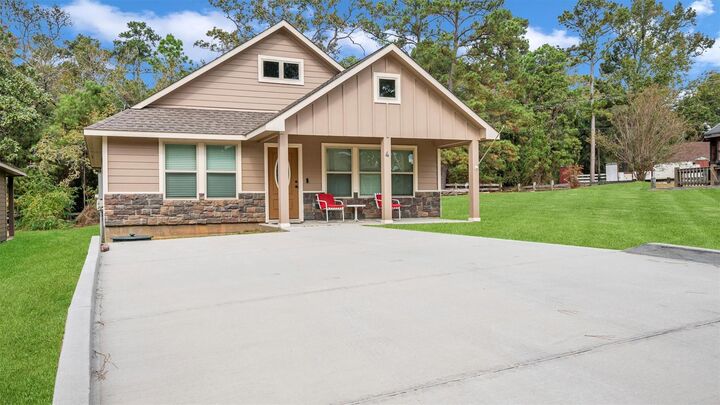 Property Photo:  4 Firewood Road  TX 77340 
