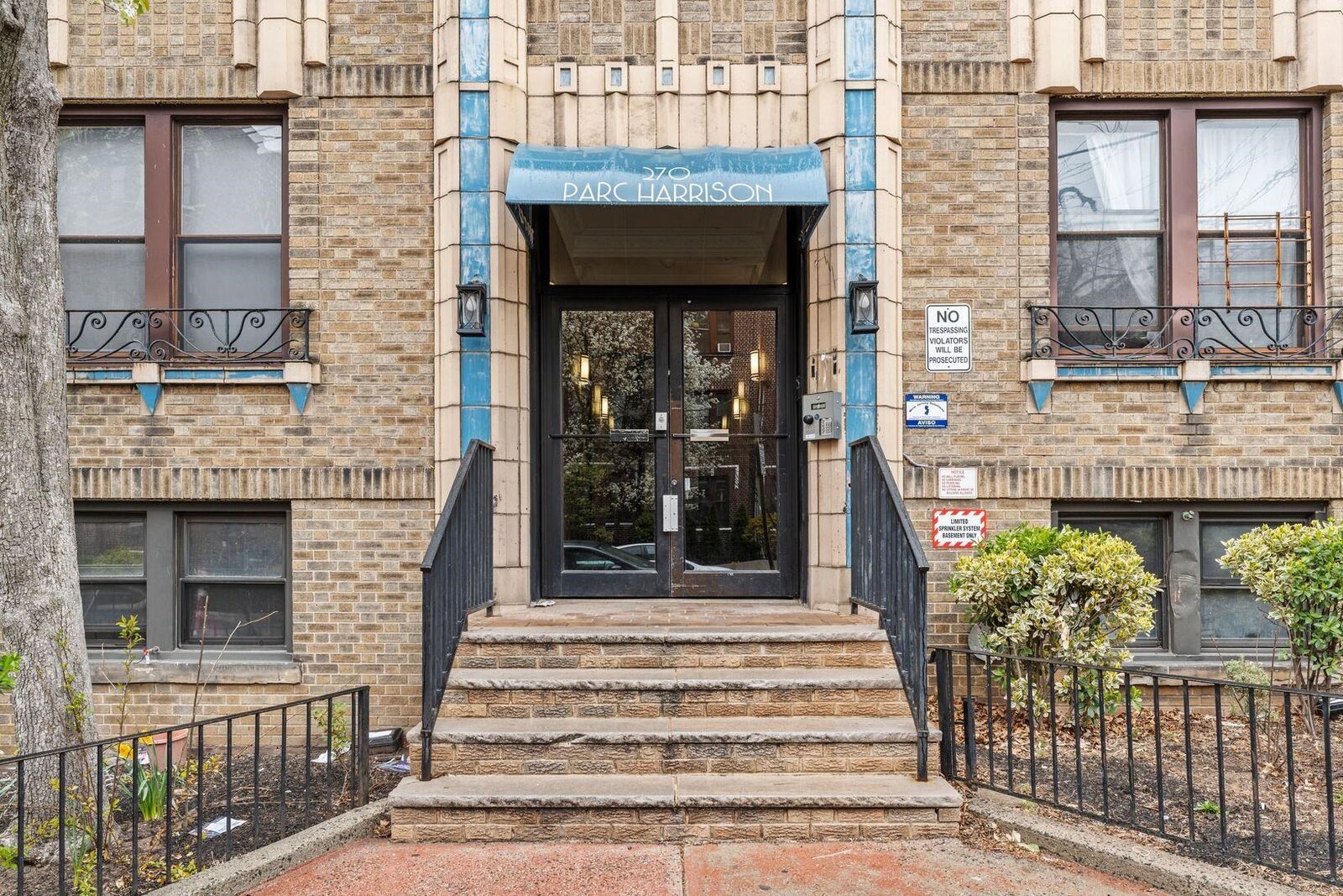 Property Photo: 270 Harrison Ave 209 NJ 07304