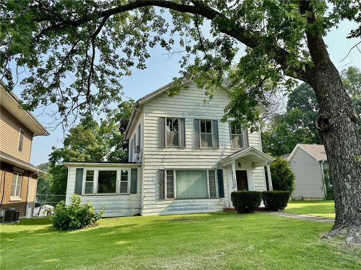 421 W 12th Street  Trenton MO 64683 photo