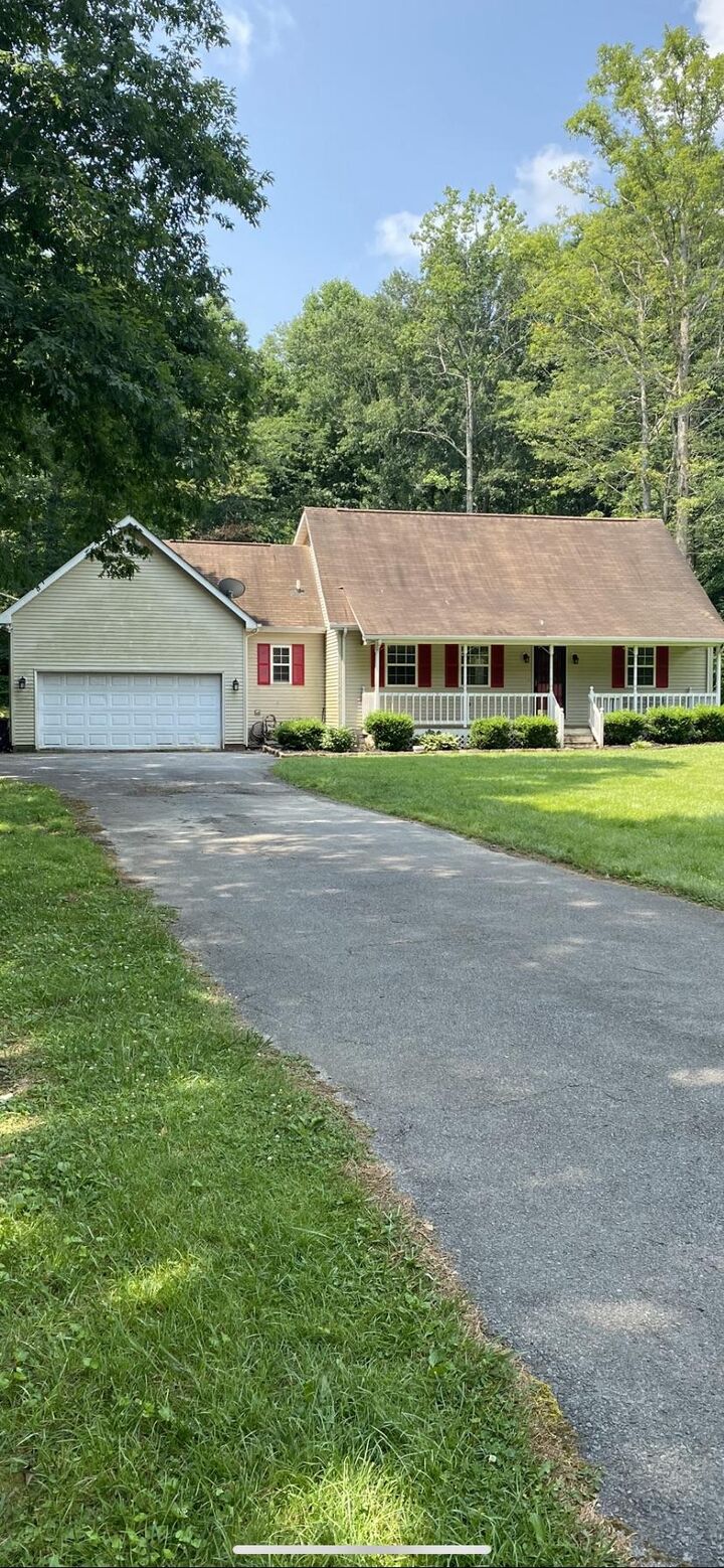 Property Photo:  89 Trails End  KY 40701 