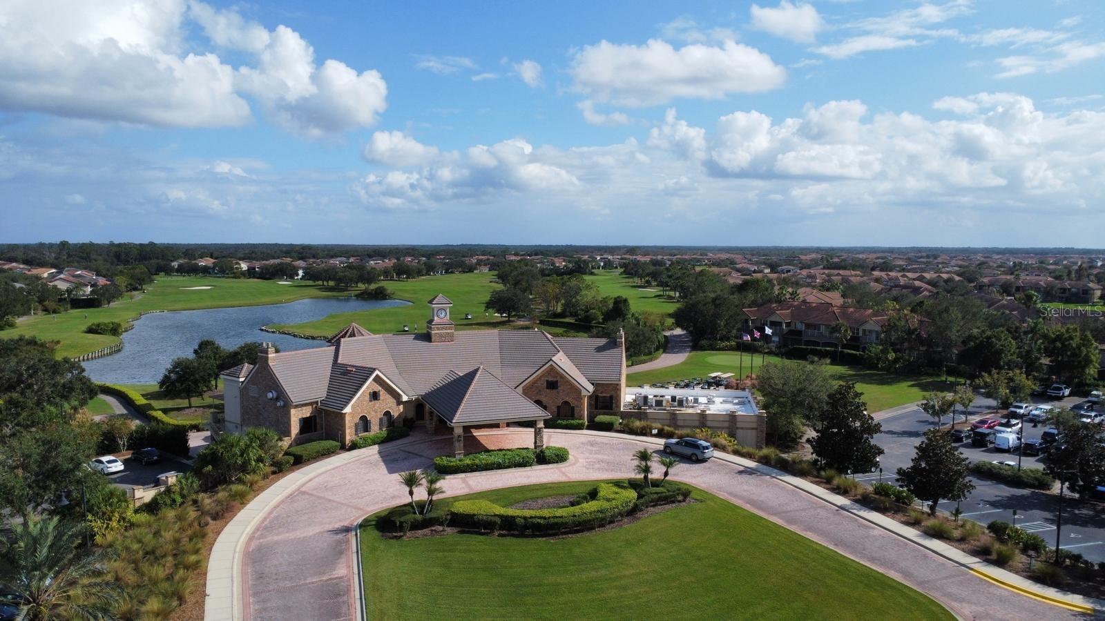 Property Photo: 13038 Oulton Cir FL 32832
