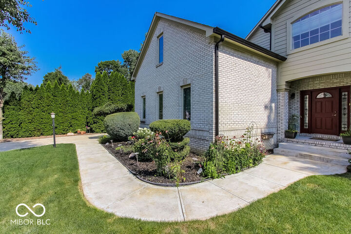 Property Photo: 7619 Oak Grove Drive IN 46259