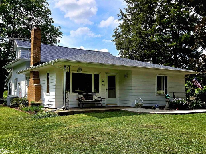 6389 Summer Street  Burlington IA 52601 photo